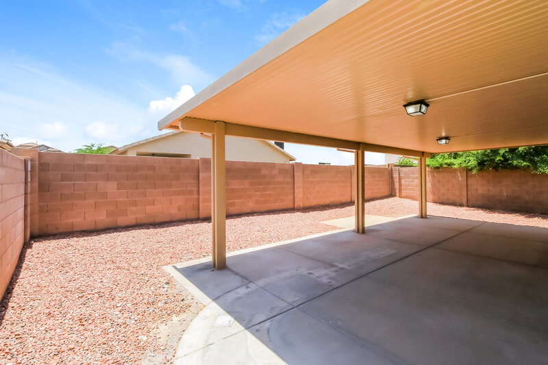 2,170/Mo, 3341 W Yellow Peak Dr SAN TAN VALLEY, AZ 85142 Patio View
