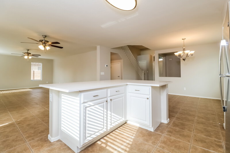 2,185/Mo, 7059 S Summerset Ln Buckeye, AZ 85326 Kitchen View 2