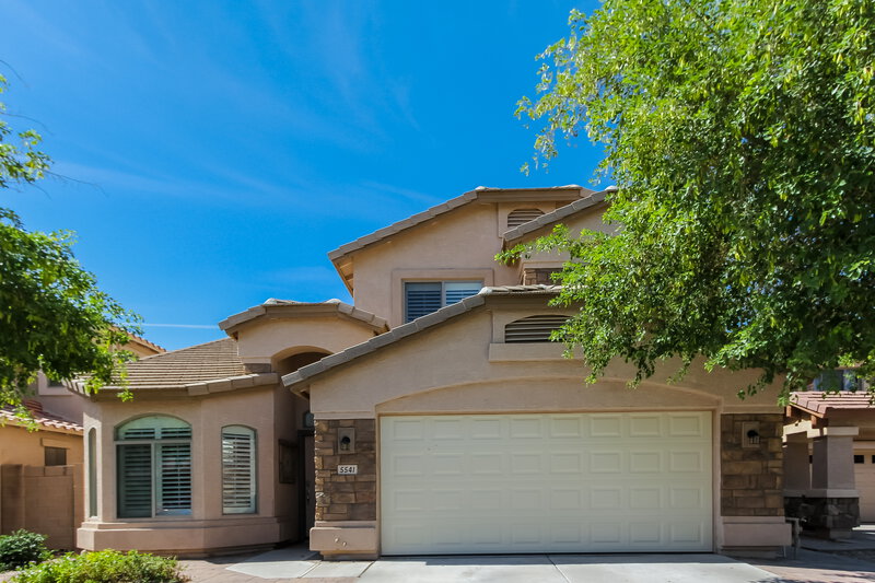 2,315/Mo, 5541 W Wood St Phoenix, AZ 85043 External View