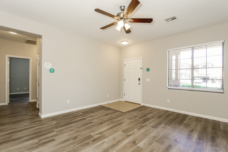 2,215/Mo, 4449 E Del Rio St Gilbert, AZ 85295 Living Room View 2