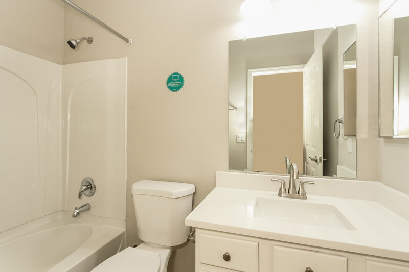 2,215/Mo, 4449 E Del Rio St Gilbert, AZ 85295 Bathroom View