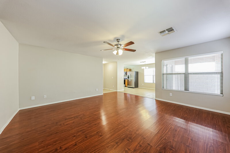 2,645/Mo, 18611 N 22nd St Unit 55 Phoenix, AZ 85024 Living Room View 3