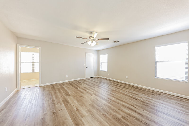 2,645/Mo, 18611 N 22nd St Unit 55 Phoenix, AZ 85024 Main Bedroom View