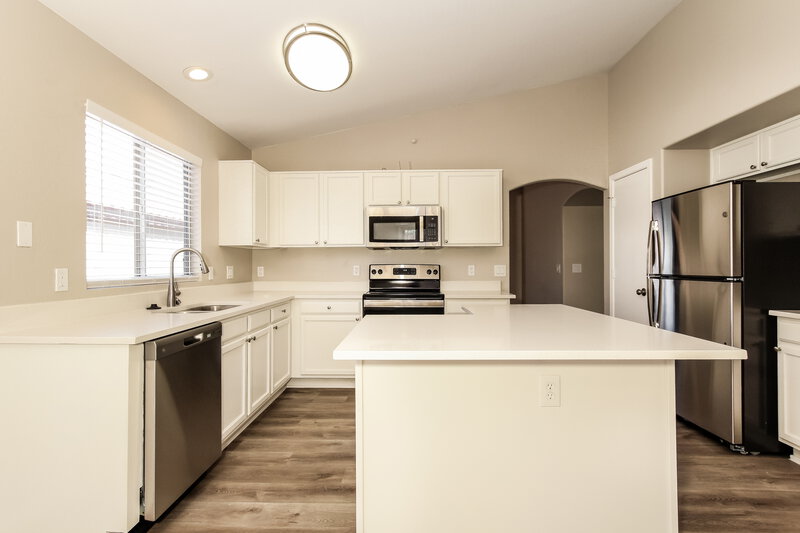1,885/Mo, 12234 W Corrine Dr El Mirage, AZ 85335 Kitchen View