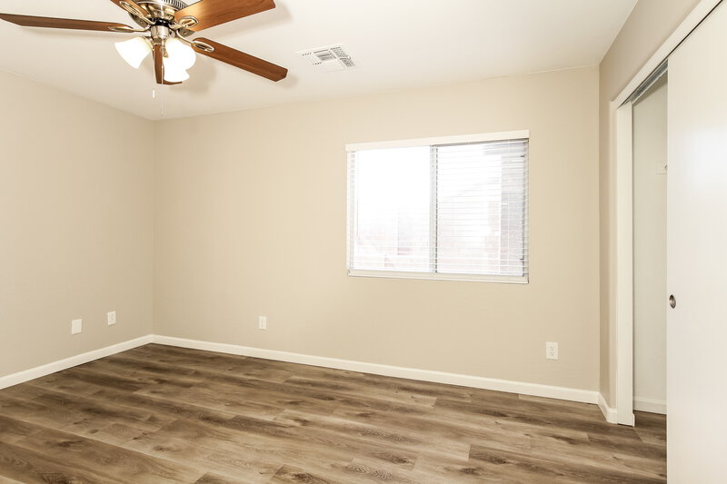 1,885/Mo, 12234 W Corrine Dr El Mirage, AZ 85335 Main Bedroom View