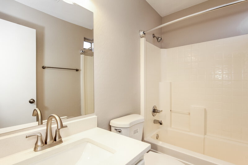 1,885/Mo, 12234 W Corrine Dr El Mirage, AZ 85335 Main Bathroom View