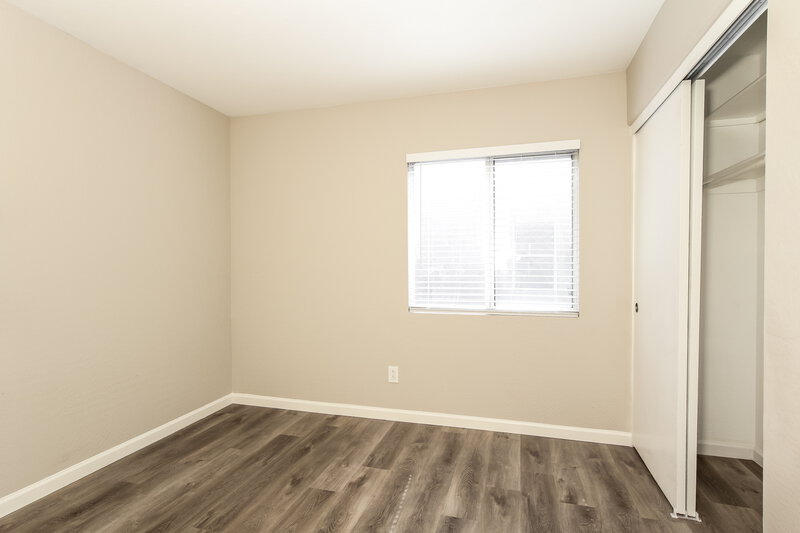 1,885/Mo, 12234 W Corrine Dr El Mirage, AZ 85335 Bedroom View 2