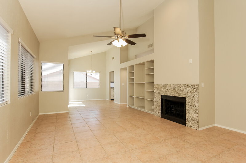 2,300/Mo, 876 N Terrace Rd Chandler, AZ 85226 Living Room View