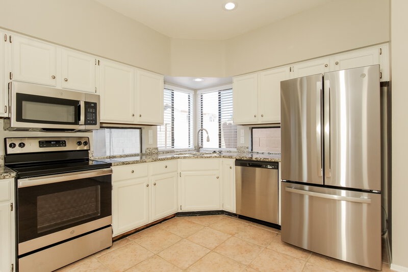 2,300/Mo, 876 N Terrace Rd Chandler, AZ 85226 Kitchen View