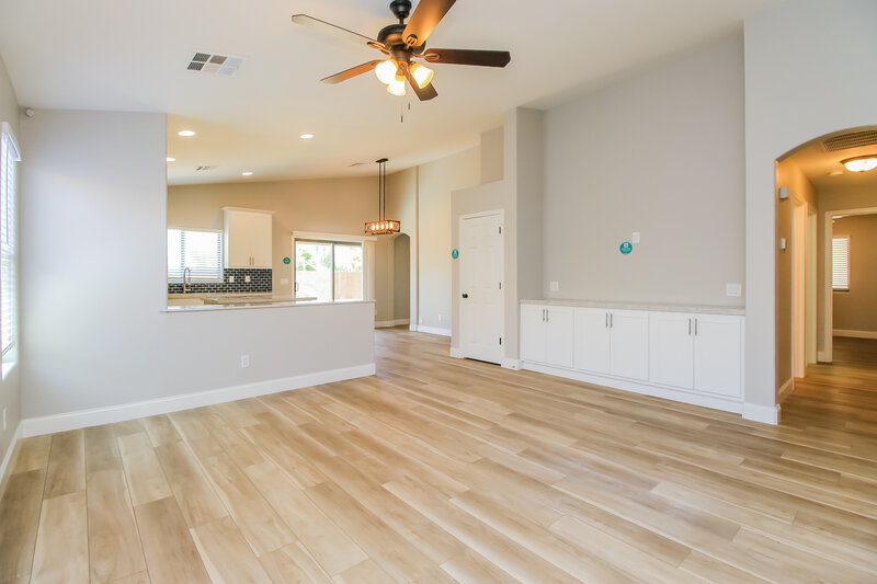 3,380/Mo, 23472 S 223rd Pl Queen Creek, AZ 85142 Living Room View 3