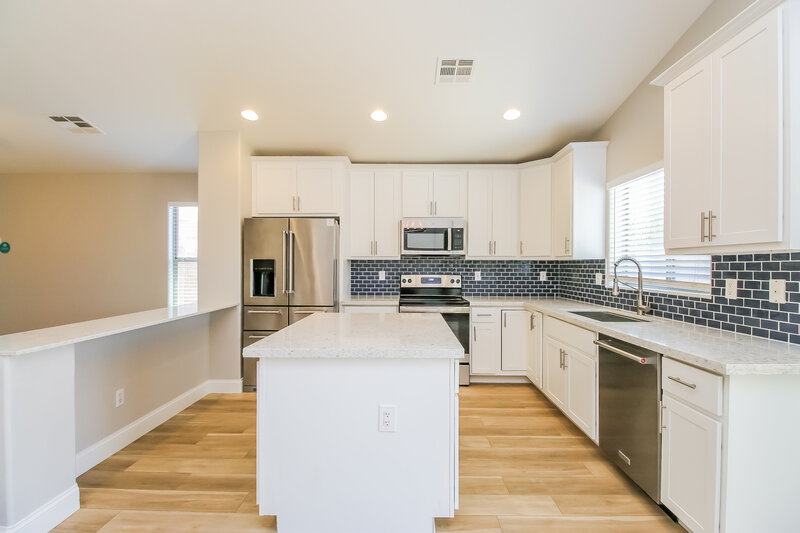 3,380/Mo, 23472 S 223rd Pl Queen Creek, AZ 85142 Kitchen View