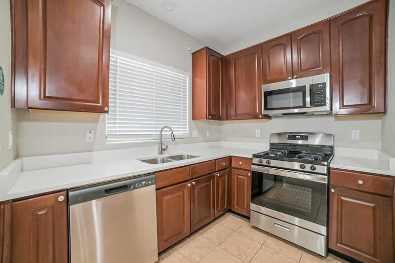 2,070/Mo, 14843 W Ashland Ave Goodyear, AZ 85395 Kitchen View