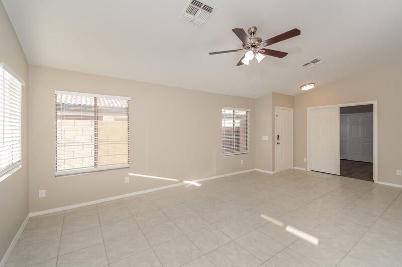 1,935/Mo, 16731 N 113th Ave Surprise, AZ 85378 Living Room View 2