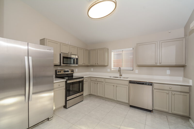1,935/Mo, 16731 N 113th Ave Surprise, AZ 85378 Kitchen View