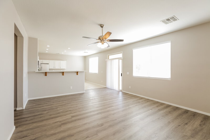 3,960/Mo, 6516 S 74th Ln Laveen, AZ 85339 Living Room View