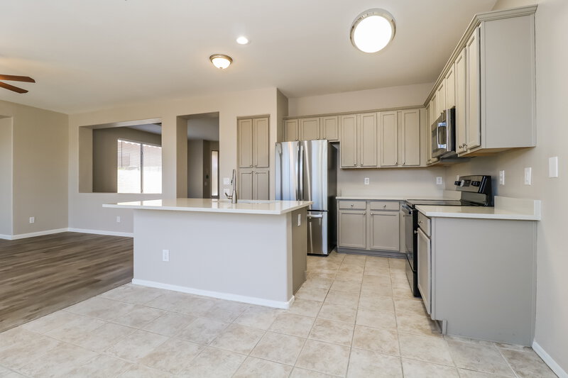 2,240/Mo, 15233 W Banff Ln Surprise, AZ 85379 Kitchen View 2