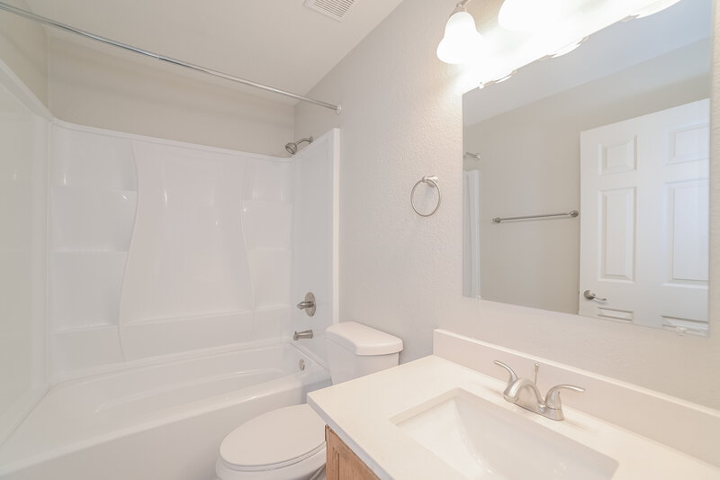 2,200/Mo, 655 N Rita Ln Chandler, AZ 85226 Bathroom View
