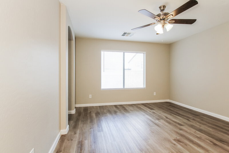 2,155/Mo, 7125 W Williams St Phoenix, AZ 85043 Main Bedroom View