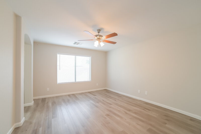2,245/Mo, 7125 W Williams St Phoenix, AZ 85043 Main Bedroom View 2