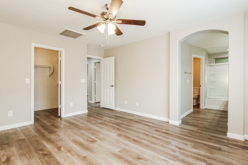 2,155/Mo, 7125 W Williams St Phoenix, AZ 85043 Main Bedroom View 2