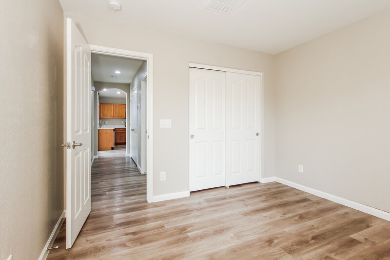 2,155/Mo, 7125 W Williams St Phoenix, AZ 85043 Bedroom View 3