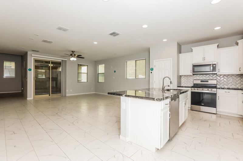 2,380/Mo, 2831 S Luther Mesa, AZ 85212 Kitchen View