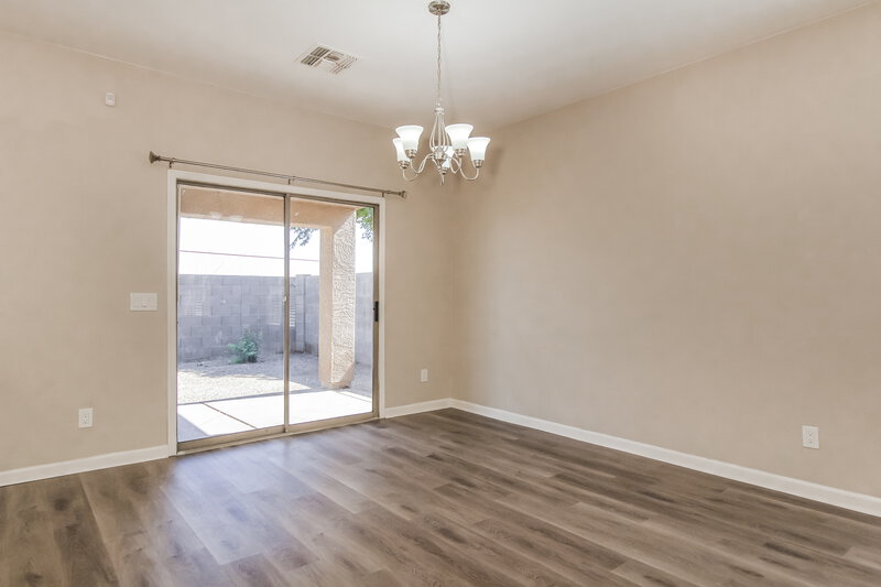1,950/Mo, 1607 S 79th Ln Phoenix, AZ 85043 Dining Room View