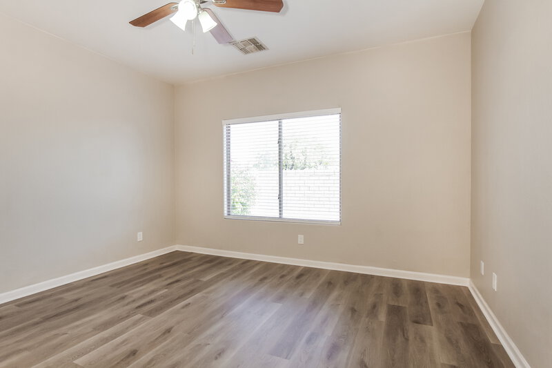 1,950/Mo, 1607 S 79th Ln Phoenix, AZ 85043 Main Bedroom View