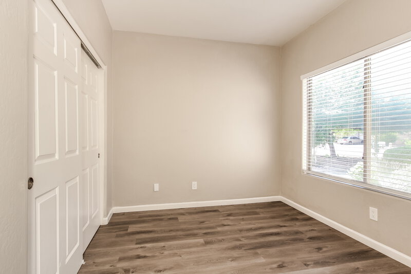 1,950/Mo, 1607 S 79th Ln Phoenix, AZ 85043 Bedroom View