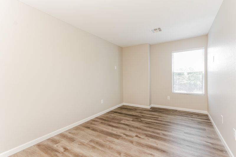 1,725/Mo, 1205 S 121st Dr Avondale, AZ 85323 Bedroom View
