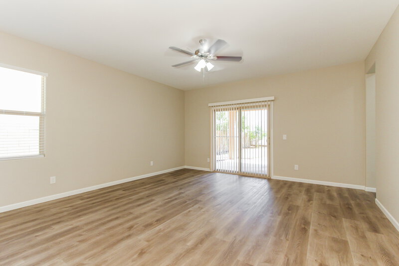 2,180/Mo, 7024 S 78th Dr Laveen, AZ 85339 Living Room View