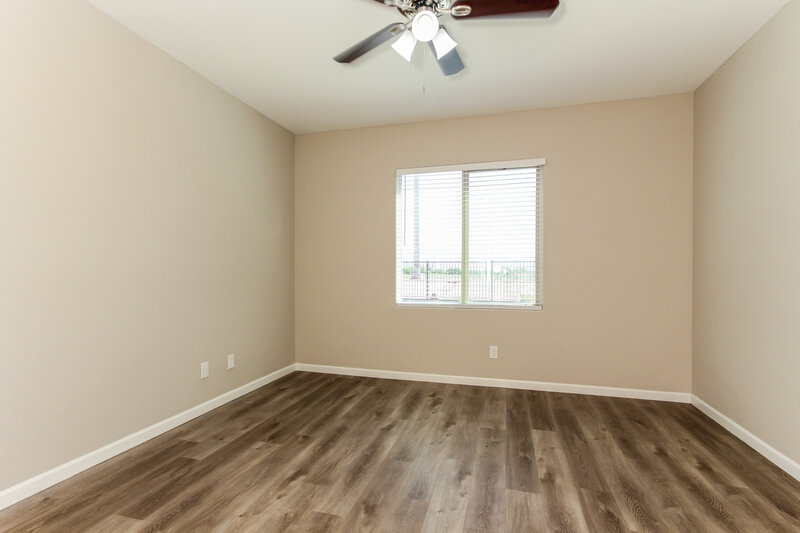 2,180/Mo, 7024 S 78th Dr Laveen, AZ 85339 Main Bedroom View