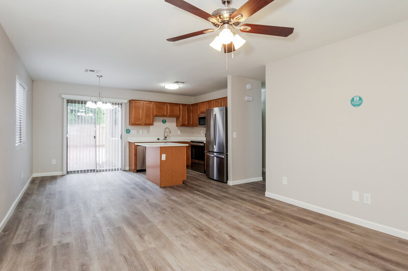 1,560/Mo, 195 W Brangus Way San Tan Valley, AZ 85143 Living Room View