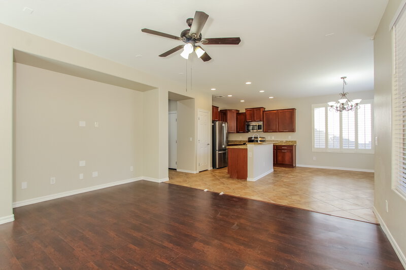 2,670/Mo, 19076 E Seagull Dr Queen Creek, AZ 85142 Living Room View 2