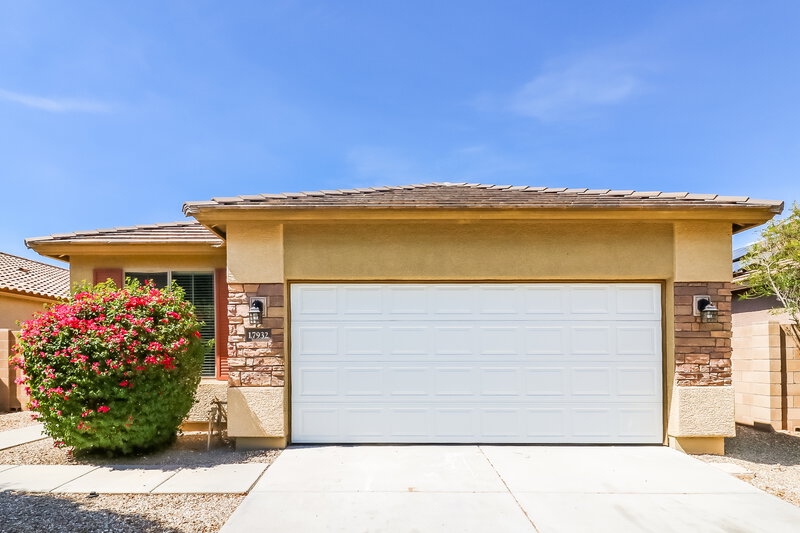 2,125/Mo, 17932 W Vogel Ave Waddell, AZ 85355 External View