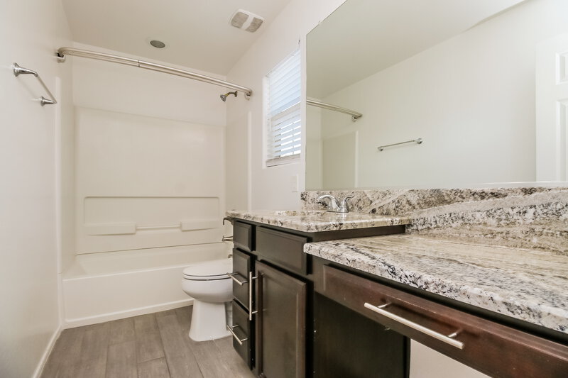 2,290/Mo, 495 N Ranger Trl Gilbert, AZ 85234 Bathroom View