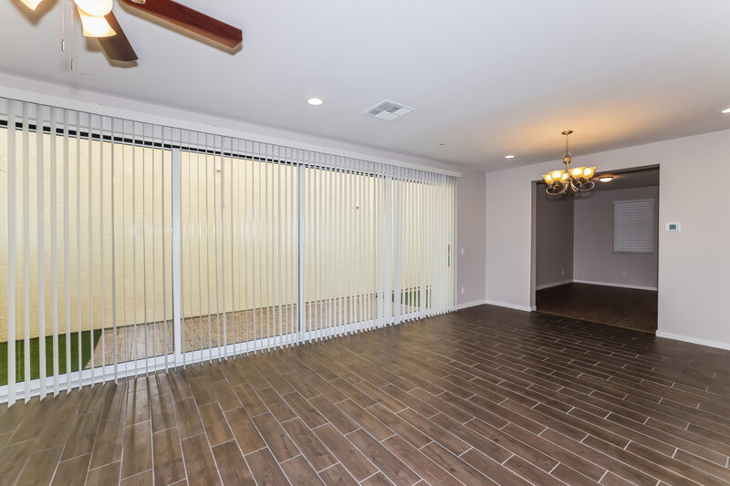 2,630/Mo, 29267 N 122nd Ln Peoria, AZ 85383 Living Room View 2