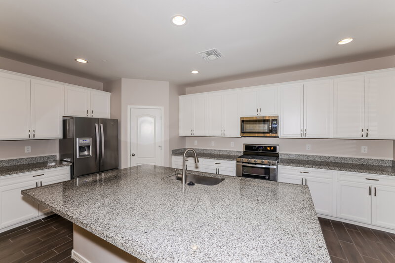 2,630/Mo, 29267 N 122nd Ln Peoria, AZ 85383 Kitchen View