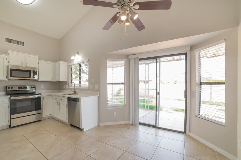 2,150/Mo, 677 W Shawnee Dr Chandler, AZ 85225 Dining Room View