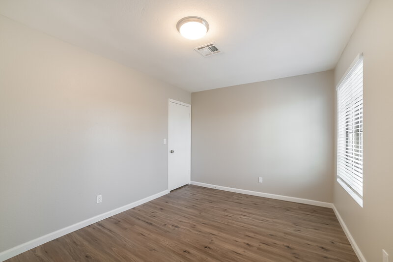 2,150/Mo, 677 W Shawnee Dr Chandler, AZ 85225 Bedroom View 3