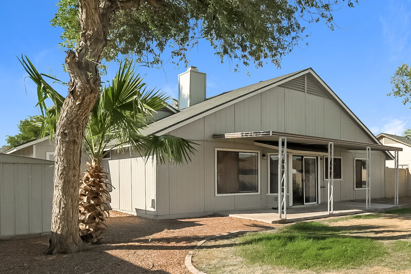 2,150/Mo, 677 W Shawnee Dr Chandler, AZ 85225 Rear View