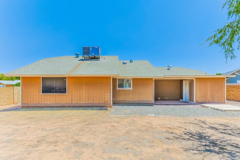 2,110/Mo, 2203 E Dragoon Ave Mesa, AZ 85204 Rear View