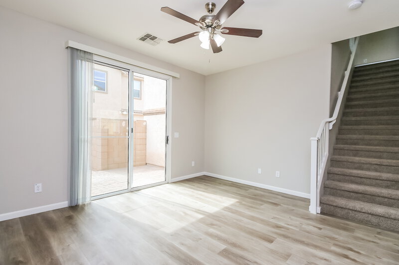 2,500/Mo, 4111 E Oakland St Gilbert, AZ 85295 Living Room View