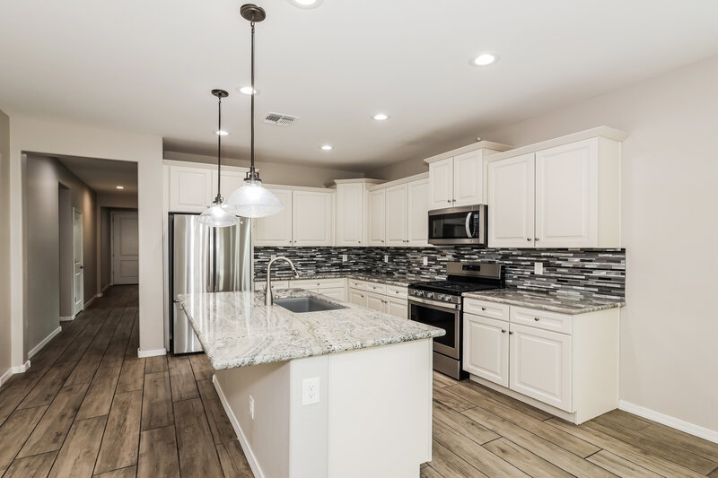2,000/Mo, 12631 W Junipero Ct Sun City West, AZ 85375 Kitchen View