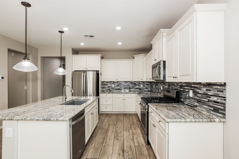 2,000/Mo, 12631 W Junipero Ct Sun City West, AZ 85375 Kitchen View 2