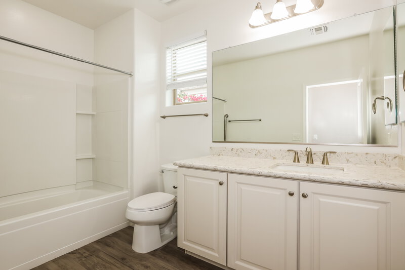 2,000/Mo, 12631 W Junipero Ct Sun City West, AZ 85375 Bathroom View