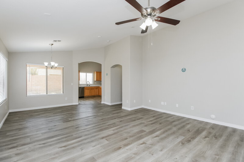 2,525/Mo, 475 W Holstein Trl San Tan Valley, AZ 85143 Living Room View