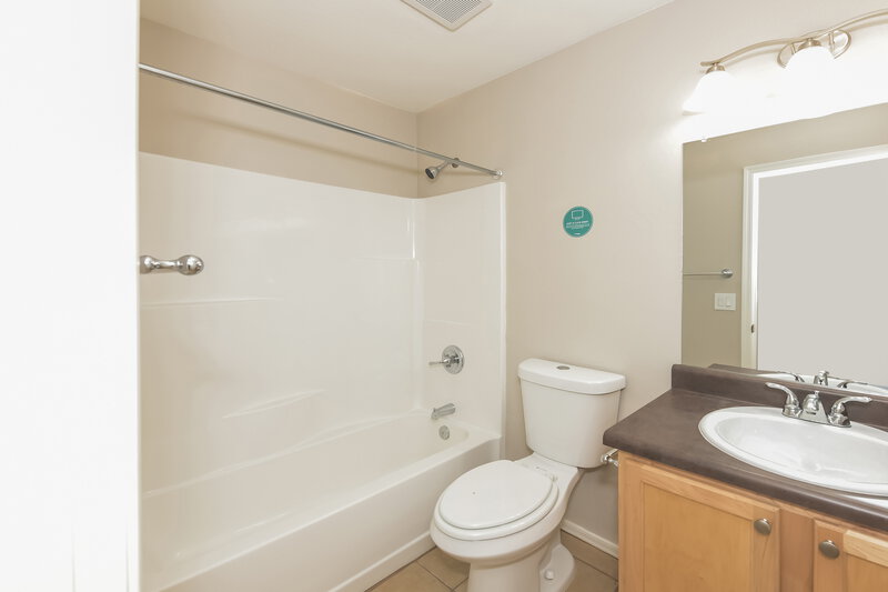 2,140/Mo, 2230 S 63rd Dr Phoenix, AZ 85043 Misc View 9