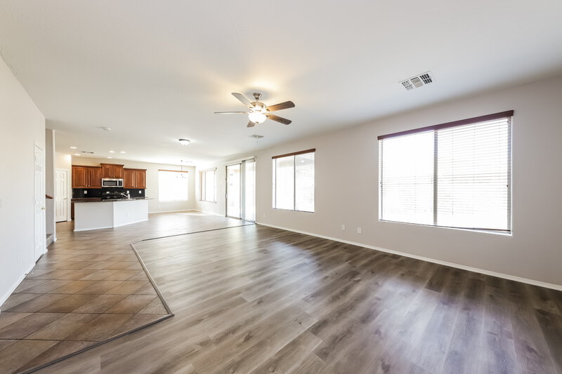 2,875/Mo, 35728 N 31st Dr Phoenix, AZ 85086 Family Room View