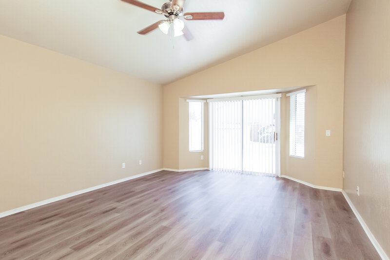 2,275/Mo, 1685 W Pinon Ct Gilbert, AZ 85233 Main Bedroom View